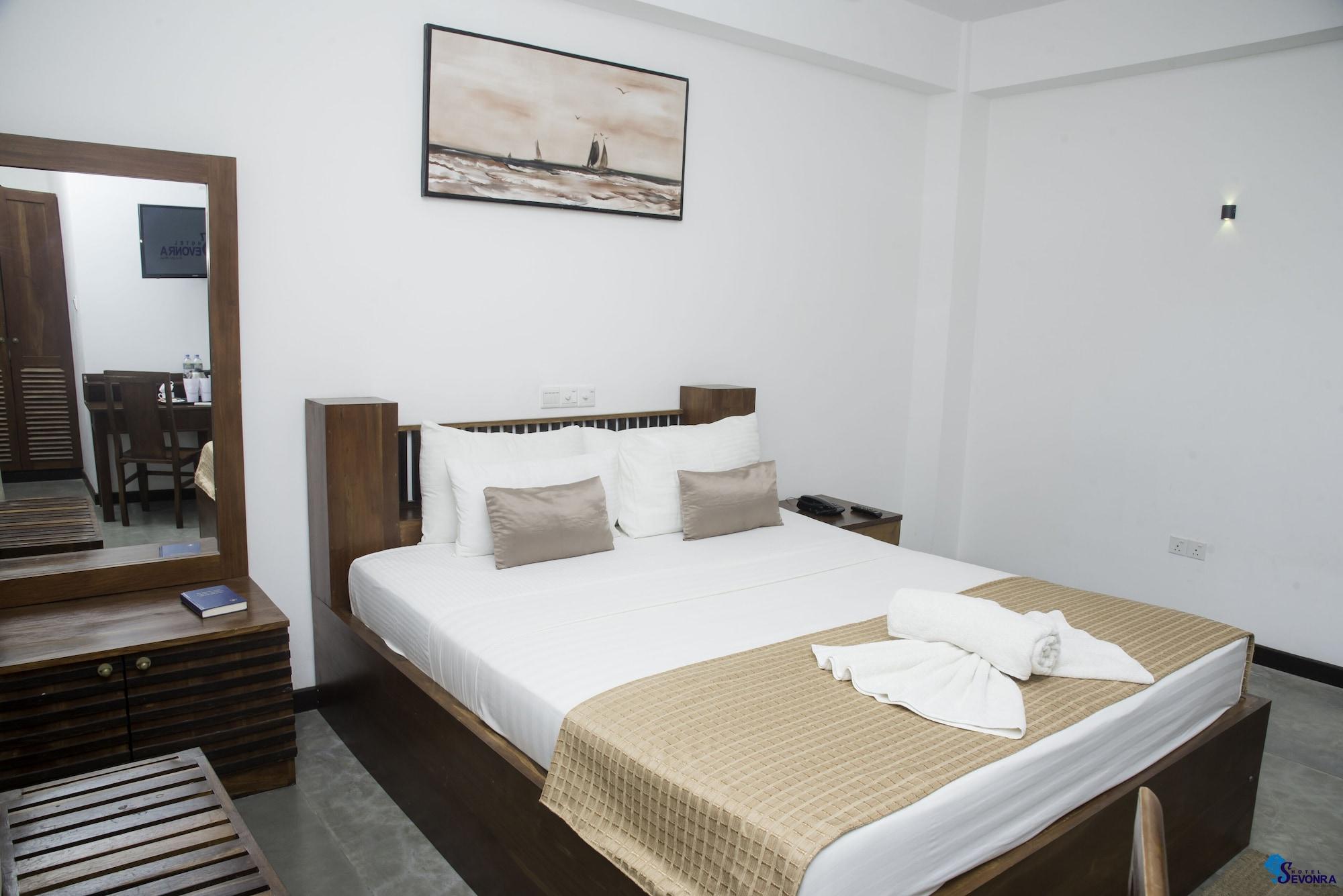Sevonra Hotel Unawatuna Buitenkant foto
