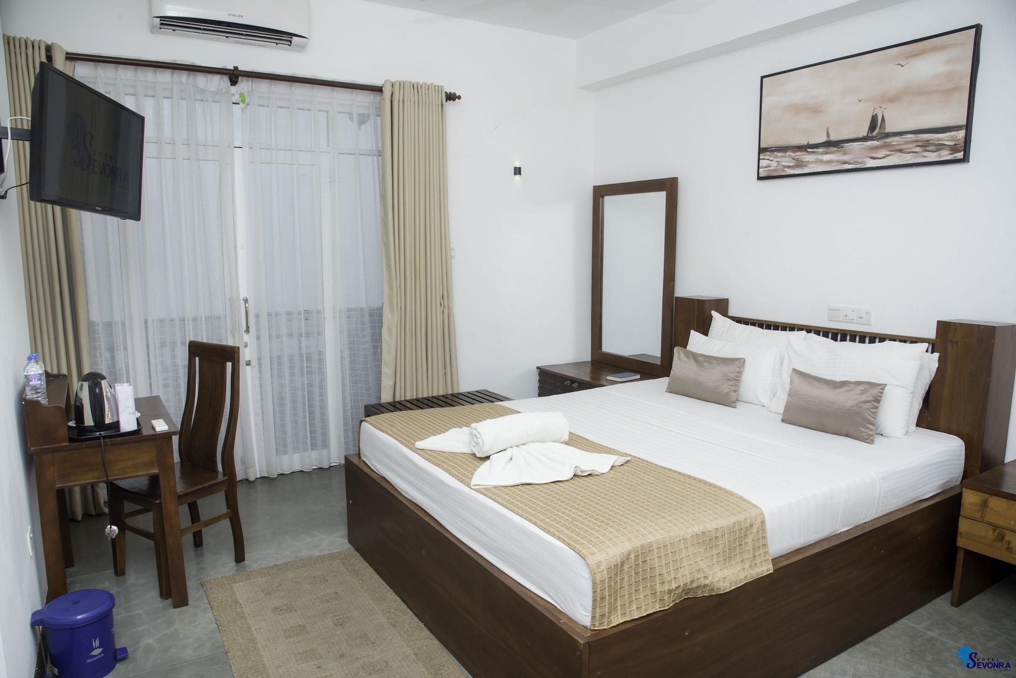 Sevonra Hotel Unawatuna Buitenkant foto