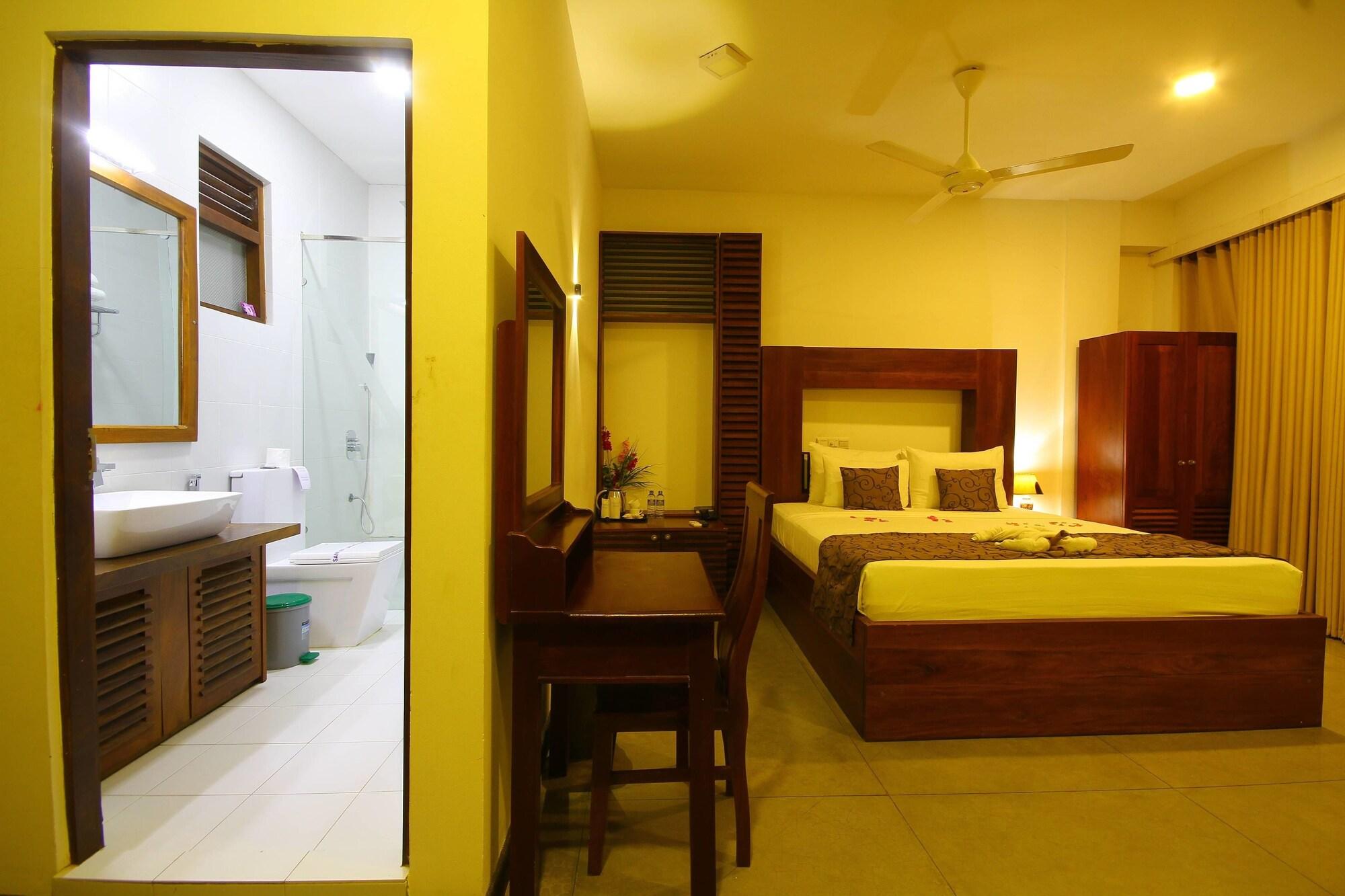 Sevonra Hotel Unawatuna Buitenkant foto