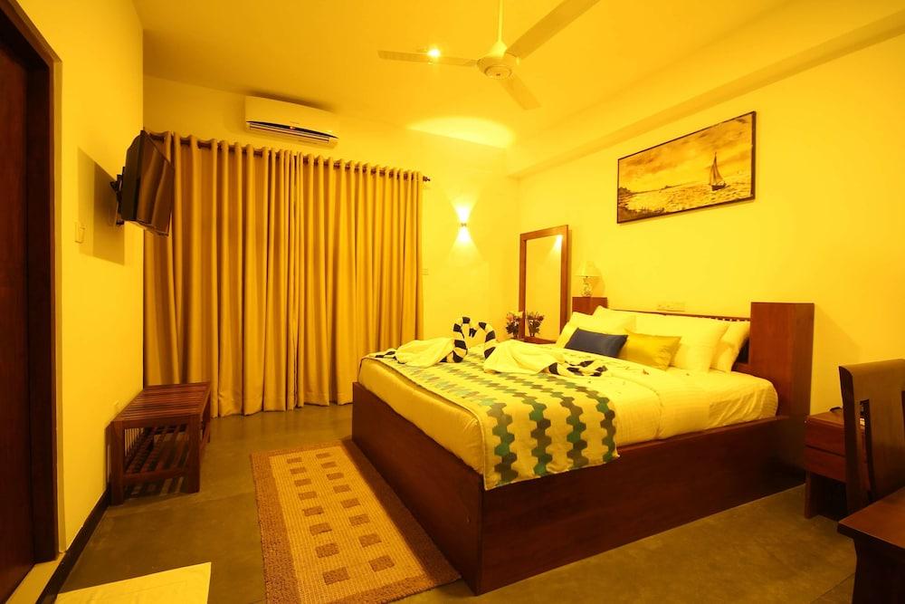 Sevonra Hotel Unawatuna Buitenkant foto