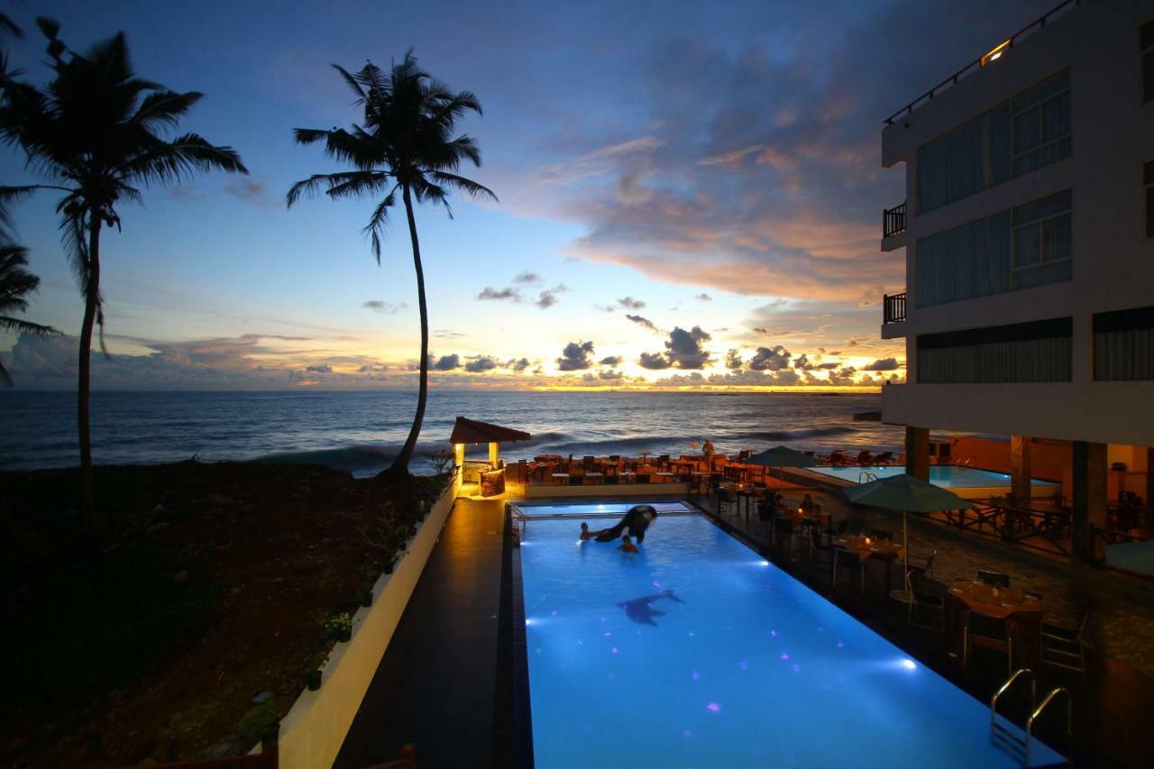 Sevonra Hotel Unawatuna Buitenkant foto