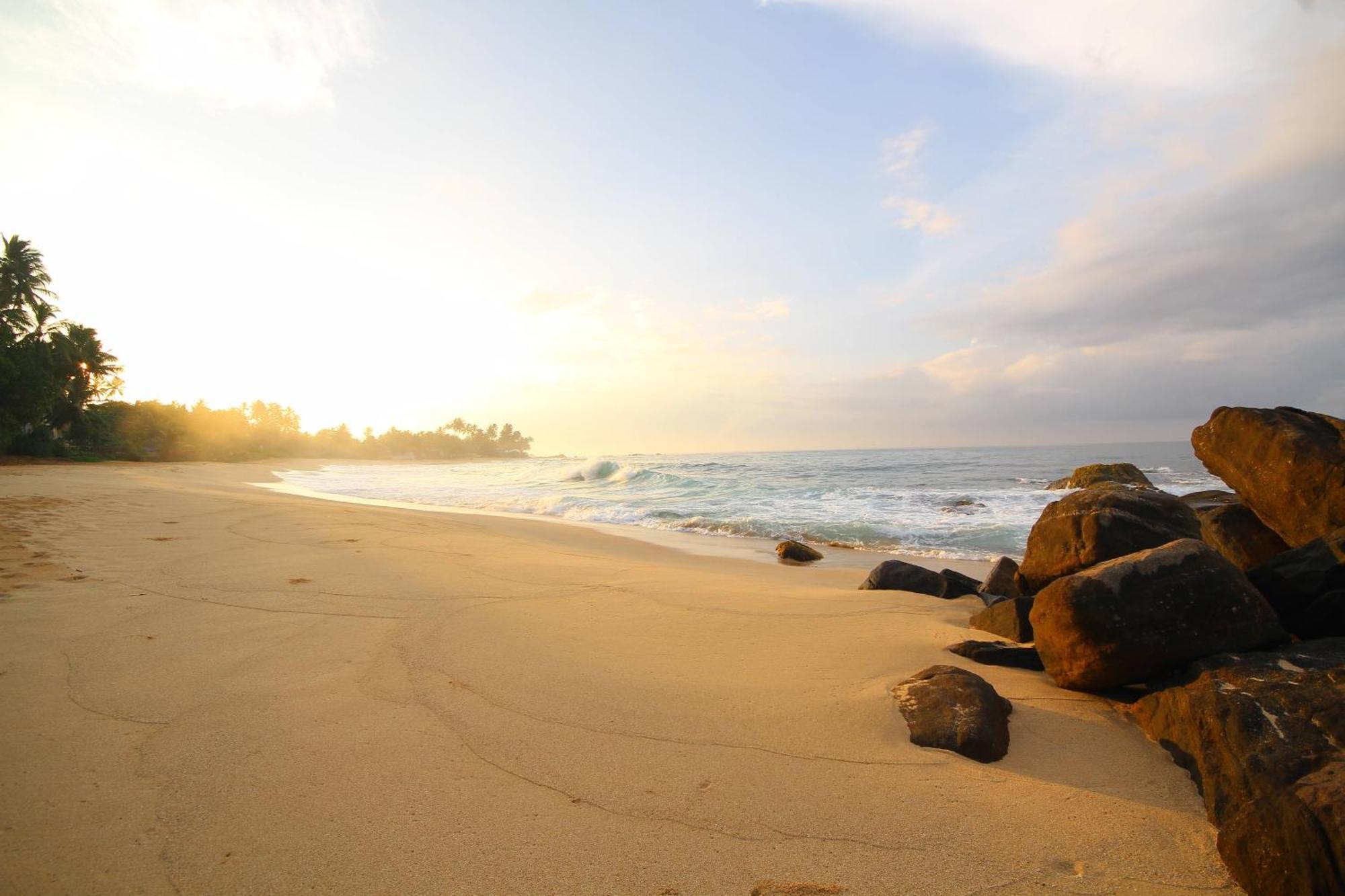 Sevonra Hotel Unawatuna Buitenkant foto