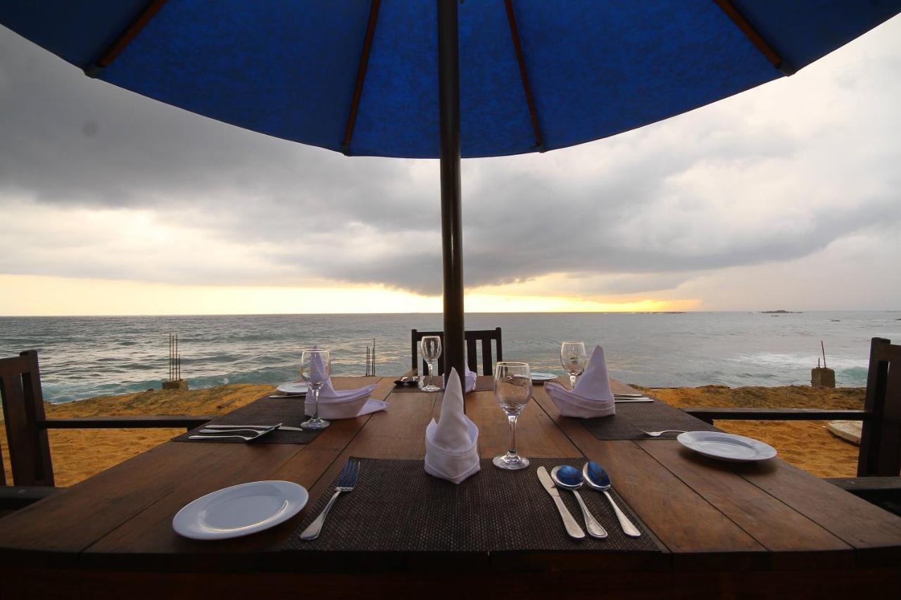 Sevonra Hotel Unawatuna Buitenkant foto